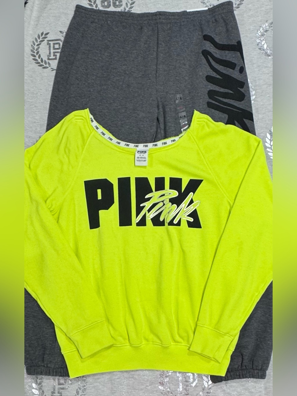 VS PINK VINTAGE SET NWT/NWOT
